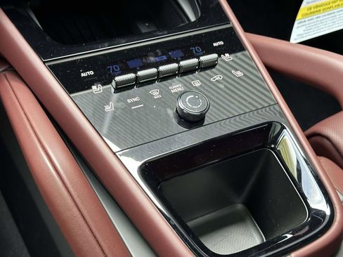 New 2025 Porsche Cayenne S AWD/4WD image 26