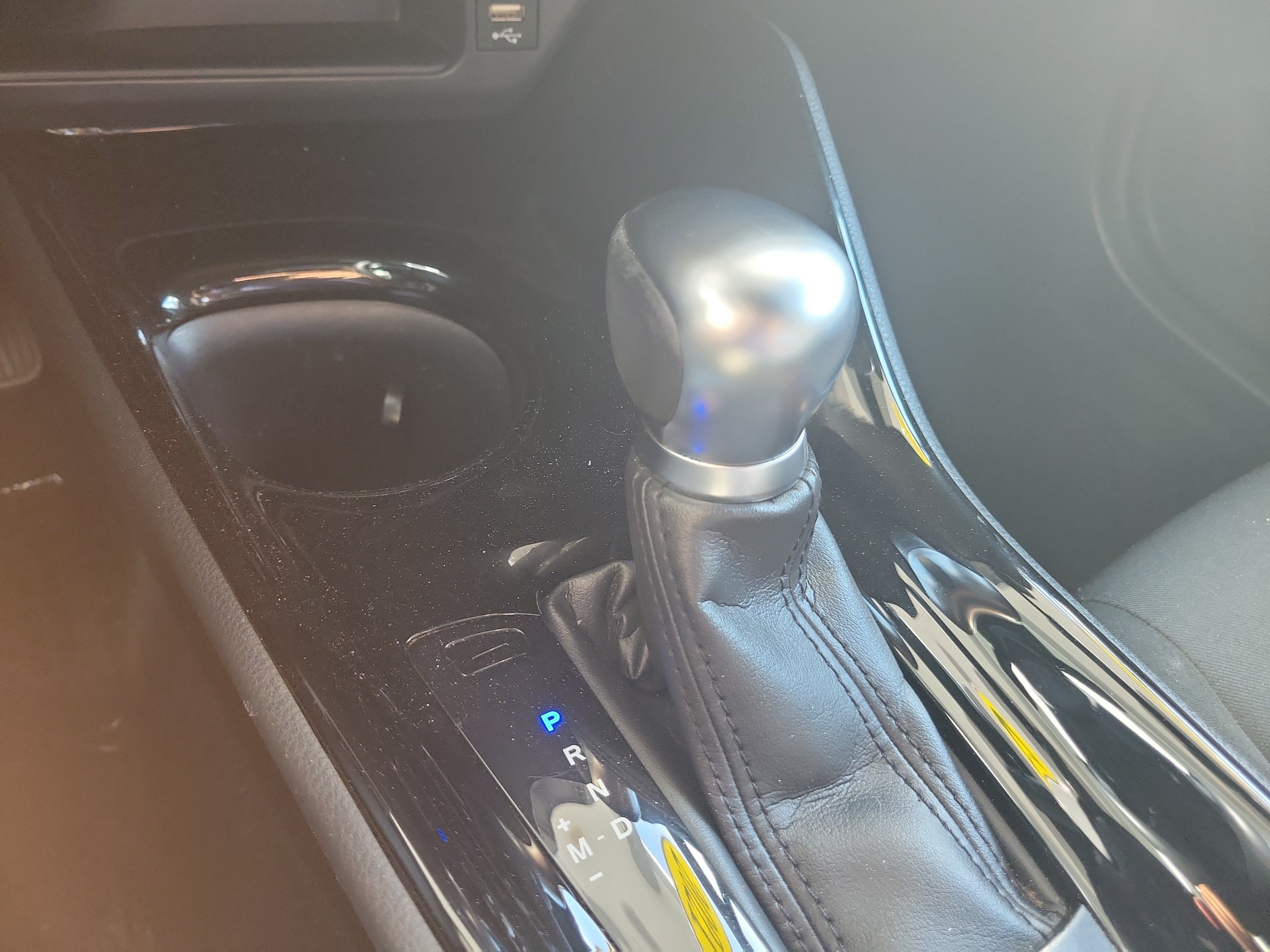 Used 2021 Toyota C-HR XLE FWD image 27