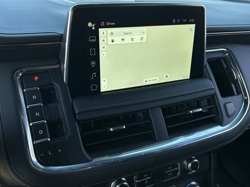 Used 2024 GMC Yukon AT4 w/ Technology Package AWD/4WD image 14