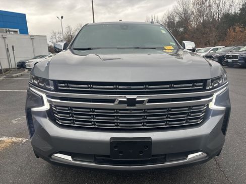 Used 2021 Chevrolet Suburban Premier image 2