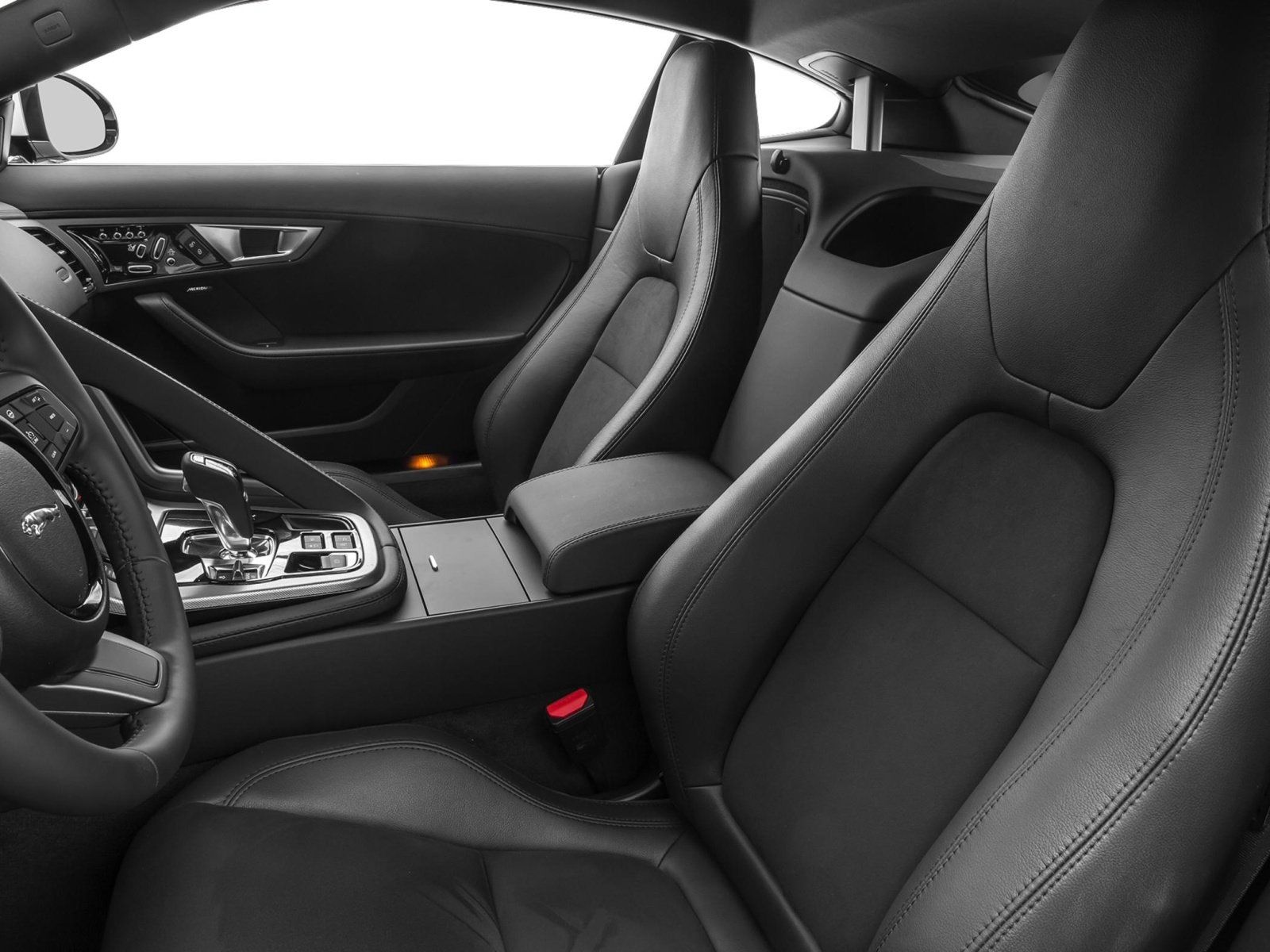 Used 2017 Jaguar F-TYPE Coupe RWD image 6