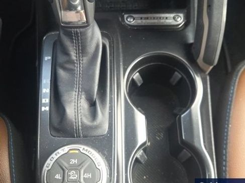 Used 2024 Ford Bronco Outer Banks AWD/4WD image 34