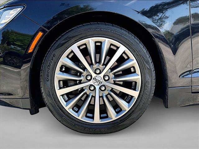 Used 2020 Lincoln MKZ FWD image 10
