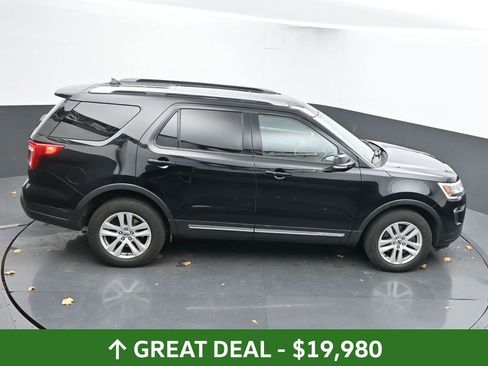 Used 2018 Ford Explorer XLT w/ Equipment Group 202A image 46