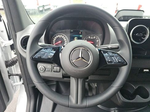 New 2025 Mercedes-Benz Sprinter 2500 image 23