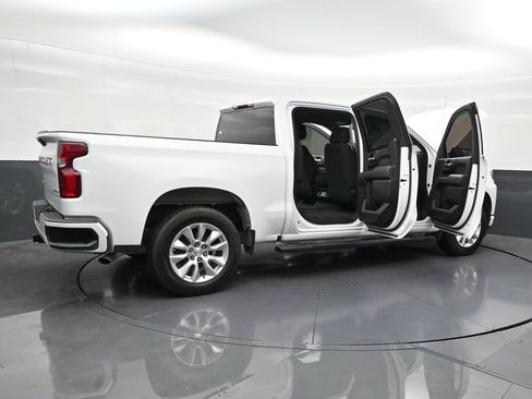 Used 2021 Chevrolet Silverado 1500 Custom RWD image 31