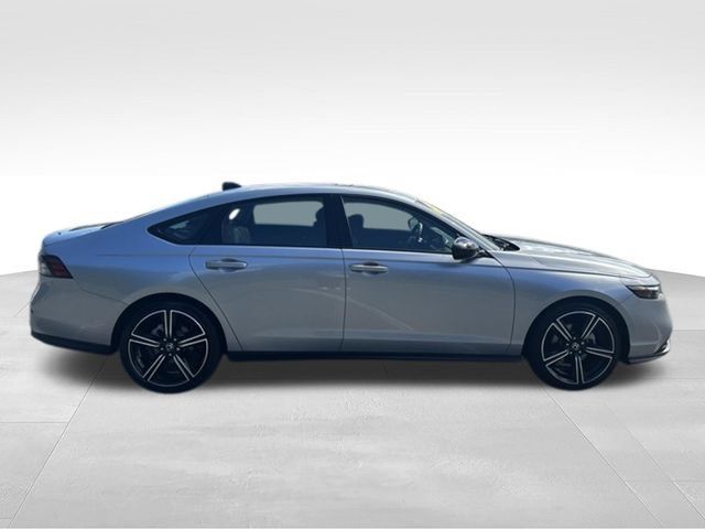 Used 2026 Honda Accord SE image 8