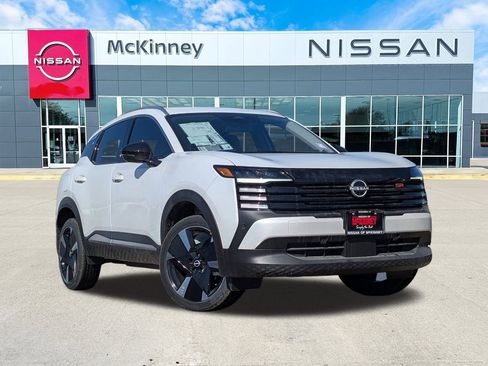 New 2026 Nissan Kicks SR w/ SR Premium Package FWD image 1
