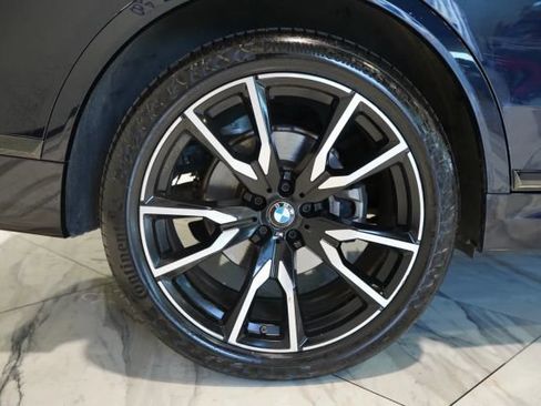 Used 2021 BMW X7 xDrive40i w/ M Sport Package AWD/4WD image 37