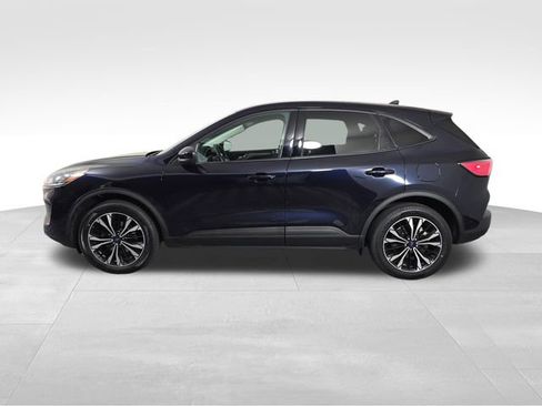Certified 2021 Ford Escape SE w/ SE Sport Appearance Package AWD/4WD image 4