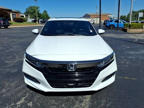 Used 2018 Honda Accord Sport image 22