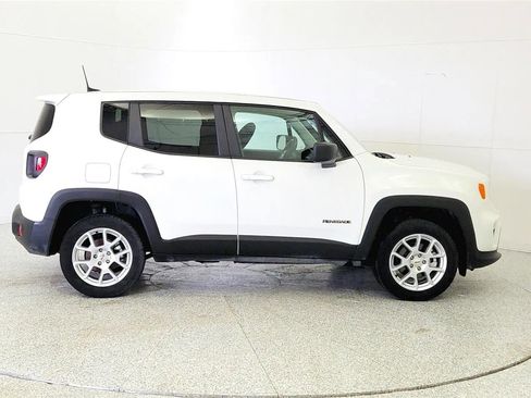 Used 2023 Jeep Renegade Latitude image 8