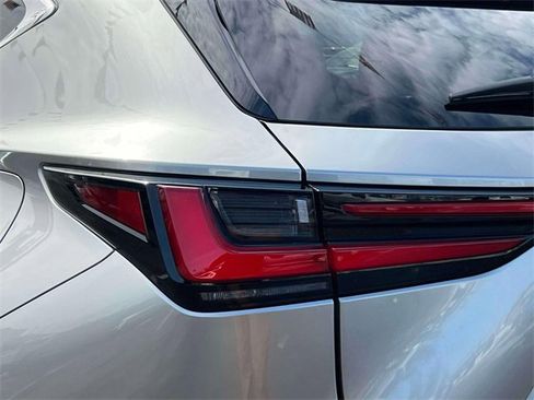 Used 2023 Lexus NX 350 AWD image 12