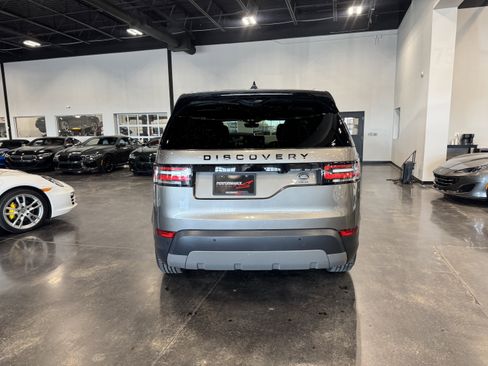 Used 2018 Land Rover Discovery HSE image 21
