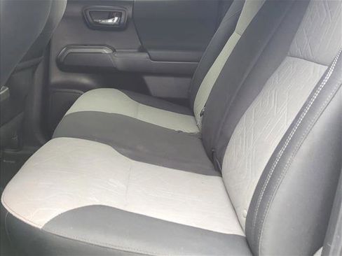 Used 2023 Toyota Tacoma TRD Off-Road image 15