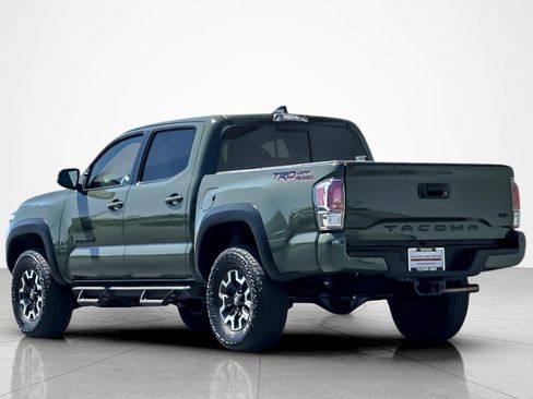 Certified 2022 Toyota Tacoma TRD Off-Road w/ Technology Package RWD image 3