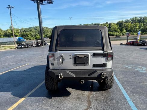 Used 2014 Jeep Wrangler Sport AWD/4WD image 4