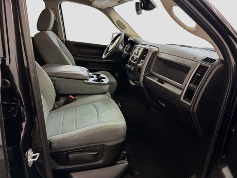 Used 2019 RAM 1500 Tradesman w/ Chrome Plus Package RWD image 31