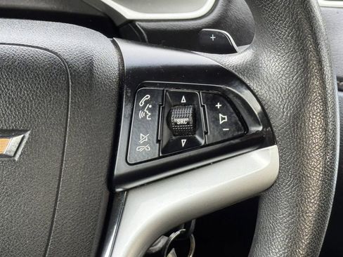 Used 2015 Chevrolet Camaro LS RWD image 27