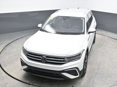 Used 2022 Volkswagen Tiguan SE image 22