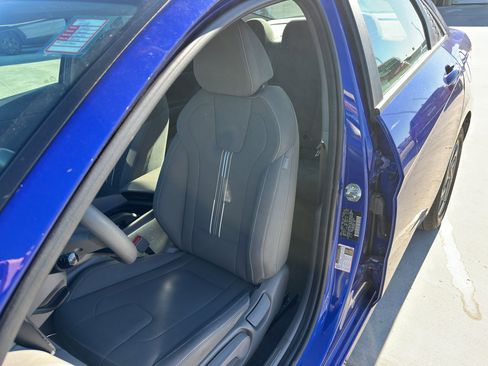 Certified 2024 Hyundai Elantra SEL image 25