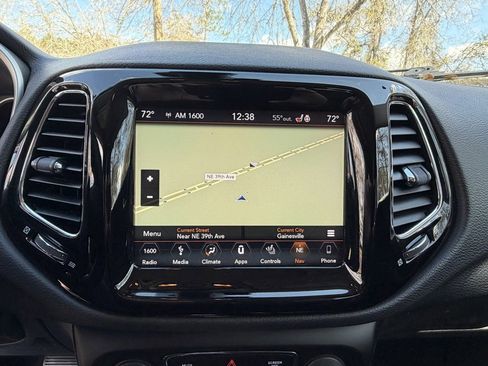 Used 2018 Jeep Compass Limited w/ Navigation Group image 22