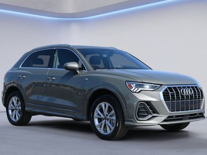 Certified 2025 Audi Q3 2.0T Premium Plus w/ Premium Plus Package