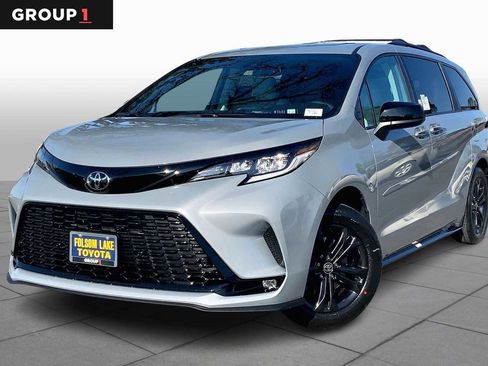 New 2026 Toyota Sienna XSE image 1