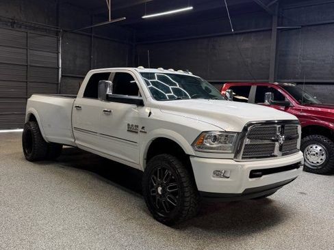 Used 2015 RAM 3500 Laramie Longhorn AWD/4WD image 3