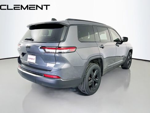 Used 2023 Jeep Grand Cherokee L Laredo AWD/4WD image 7