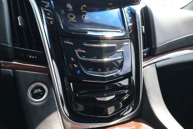 Used 2019 Cadillac Escalade ESV Premium Luxury RWD image 15