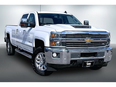 Used 2017 Chevrolet Silverado 3500 LTZ w/ Duramax Plus Package AWD/4WD image 3