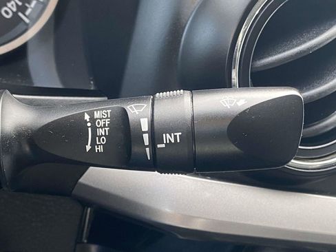 Used 2016 Toyota Tacoma SR5 w/ Towing Package image 21