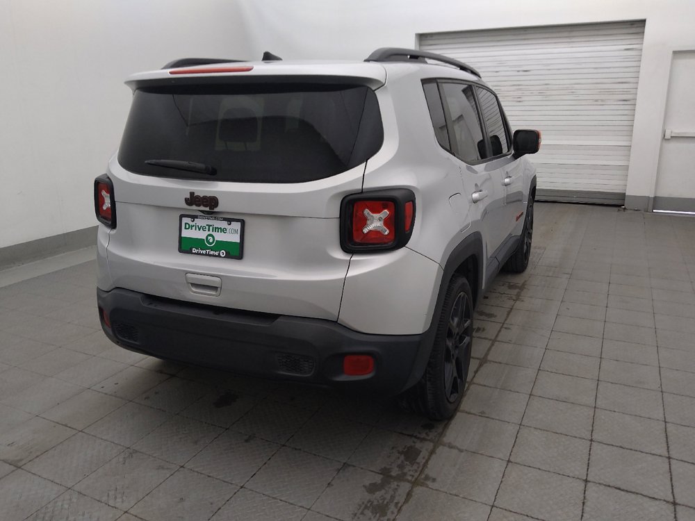 Used 2020 Jeep Renegade Latitude FWD image 9