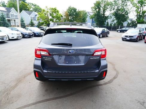 Used 2018 Subaru Outback 2.5i Limited AWD/4WD image 4