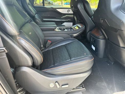 New 2026 Lincoln Navigator L Black Label image 19