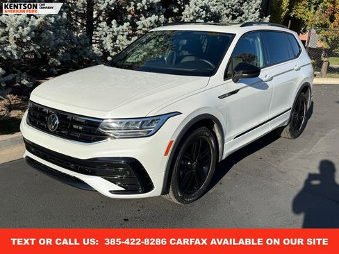 Used 2022 Volkswagen Tiguan SE R-Line image 2