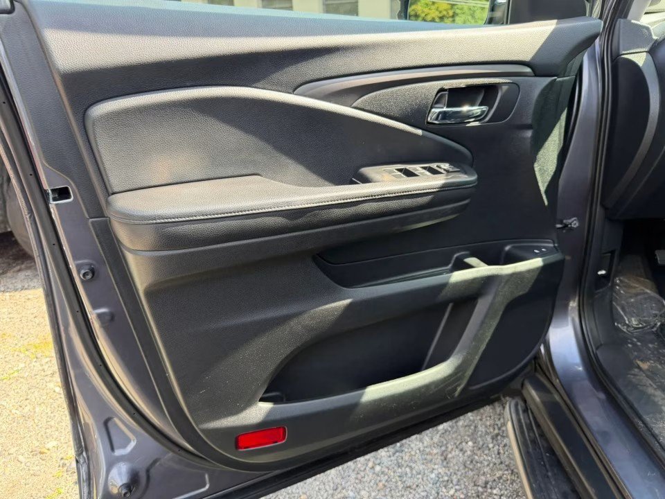 Used 2018 Honda Pilot EX-L image 12