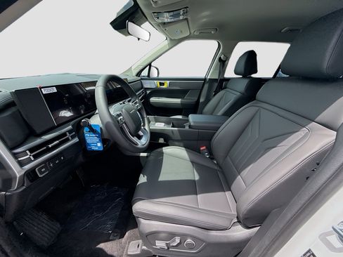 New 2026 Hyundai Santa Fe SEL w/ Tow & Go Package FWD image 15