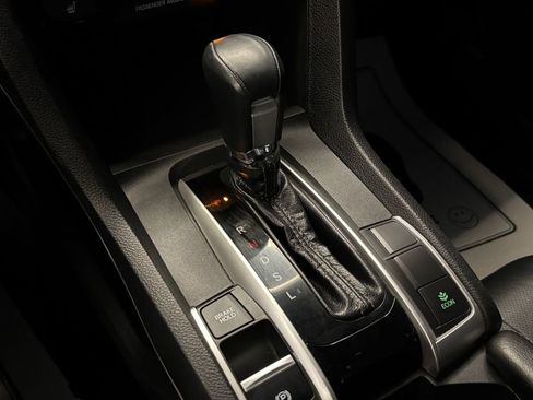 Used 2018 Honda Civic EX-L image 16