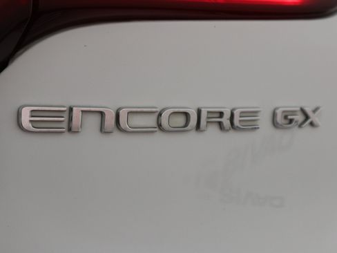Used 2024 Buick Encore GX Sport Touring FWD image 35