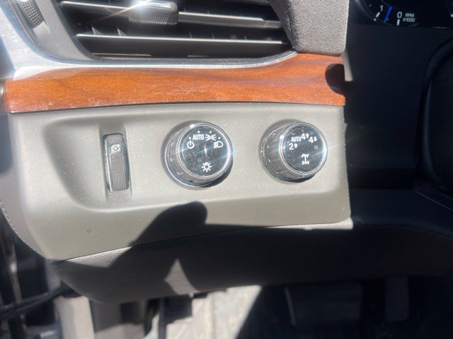 Used 2019 Cadillac Escalade Luxury AWD/4WD image 28