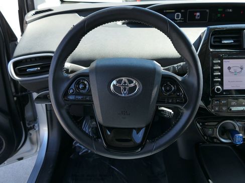 Used 2020 Toyota Prius Prime LE image 19