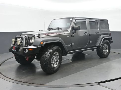 Used 2016 Jeep Wrangler Unlimited Rubicon w/ Connectivity Group AWD/4WD image 7