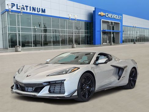 New 2027 Chevrolet Corvette Z06 RWD image 2