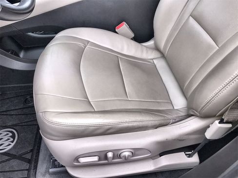 Used 2021 Buick Enclave Essence w/ Sound and Sites Package image 12