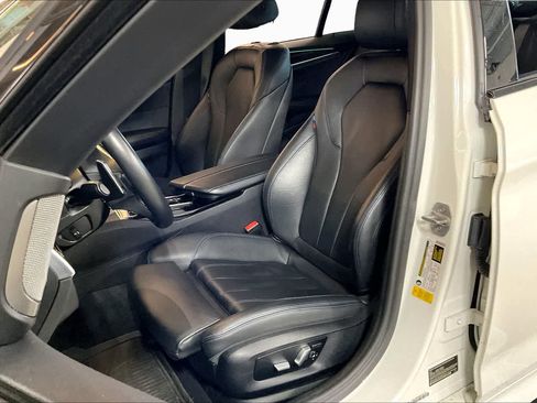 Used 2017 BMW 530i RWD image 8