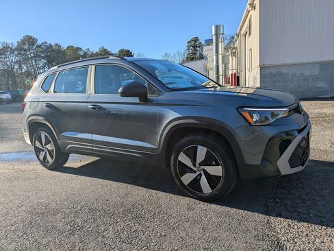 New 2026 Volkswagen Taos S AWD/4WD image 2