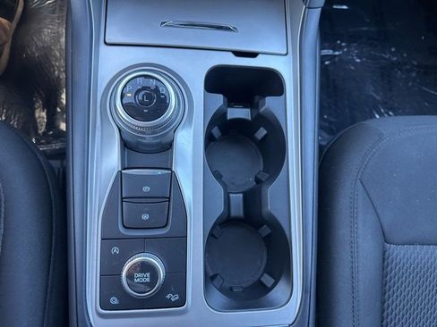 Used 2023 Ford Explorer XLT image 27