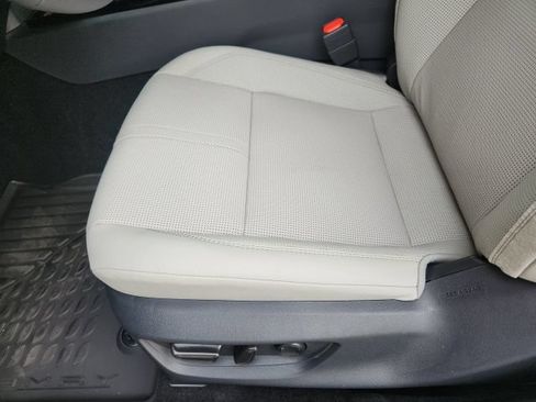 New 2026 Toyota Camry XLE AWD/4WD image 16